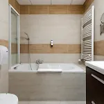 Hotel Garzon Plaza Győr