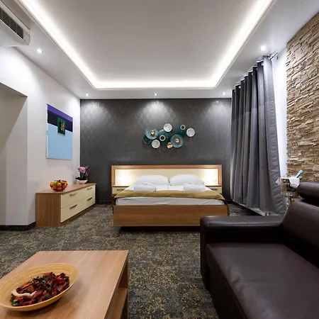 Garzon Plaza 4*
