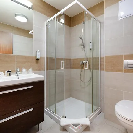 Hotel Garzon Plaza Győr