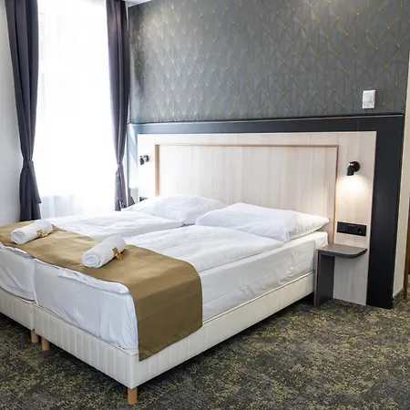 Garzon Plaza ホテル 4*