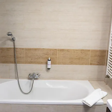 Garzon Plaza 4*
