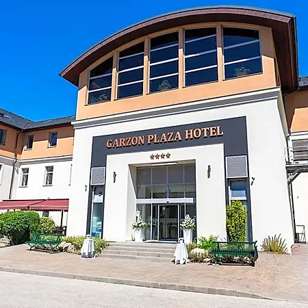 Garzon Plaza Hotell Győr