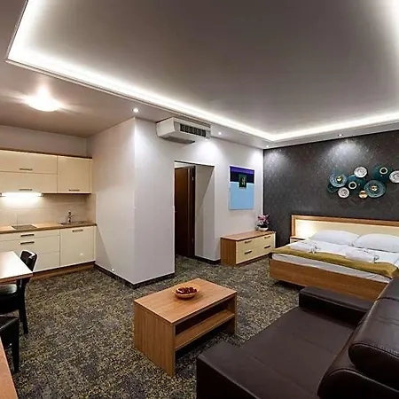Otel Garzon Plaza 4*