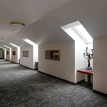 Garzon Plaza