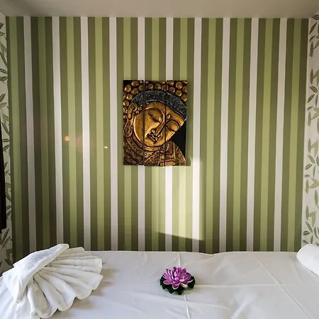 Garzon Plaza 4* Győr