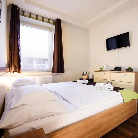 Hotel Garzon Plaza 4*