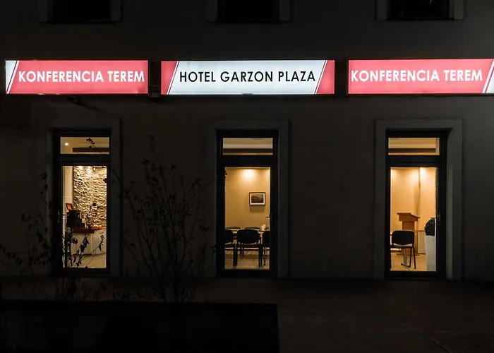 Garzon Plaza מלון